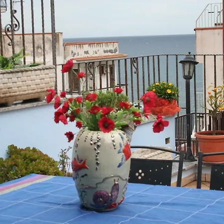 Aloha Apartment Giardini Naxos