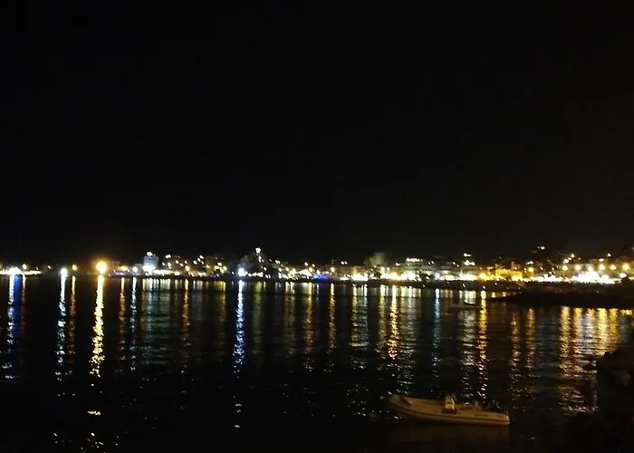 アパート Aloha ジャルディーニ・ナクソス